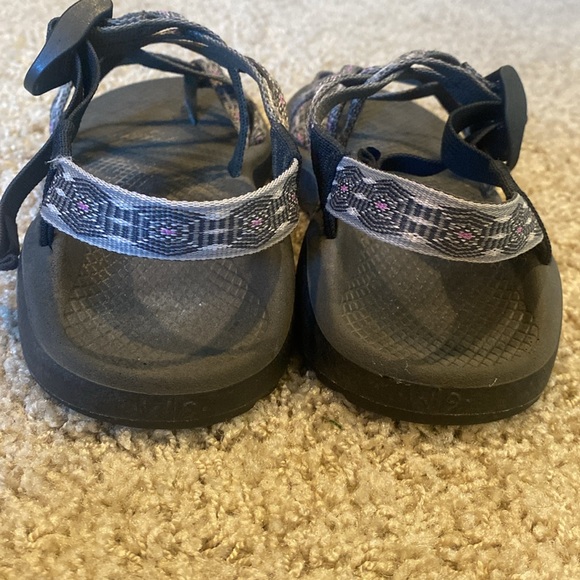 Chaco ZX/2 Sandals Gray Pattern Hiking Toe Loop 9 - Picture 3 of 7